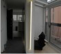 Applique “Light blade”.<br />Materiale: lamiera e plexiglass.<br />Finitura: verniciato a polvere bianco opaco.<br />Illuminazione: strip led